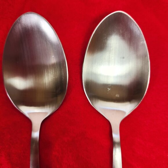 Oneida Serving Spoons Set of 2 Mooncrest Pattern 8" Long - Picture 3 of 6
